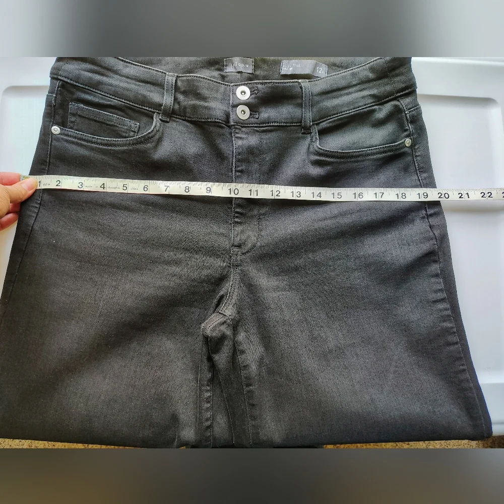 J.jill women's high-rise full-leg jeans black cotton and Lyocell, sz 12 stretch. - Picture 9 of 16